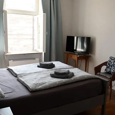 Blaues Haus Im Paradies * Costanza