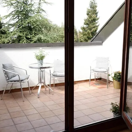 Homestay Blaues Haus Im Paradies Konstanz